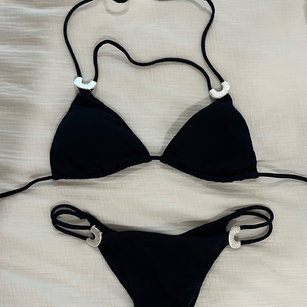 Vix Jewelry Black Bikini Set - Bottom M and Top S